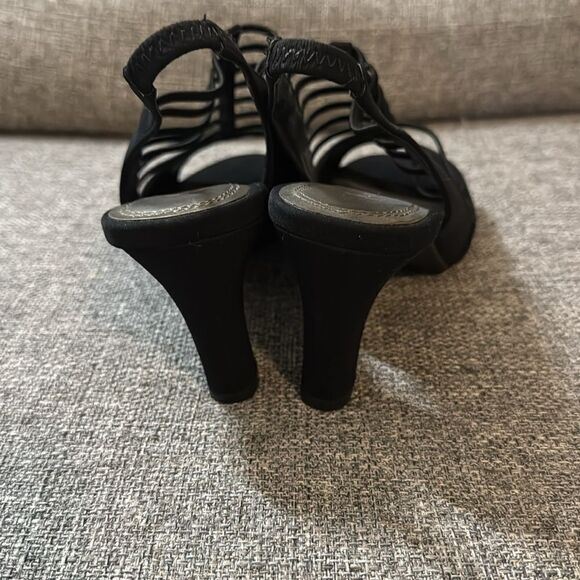 Vikayla Stretch Elatic heels - Picture 10 of 11